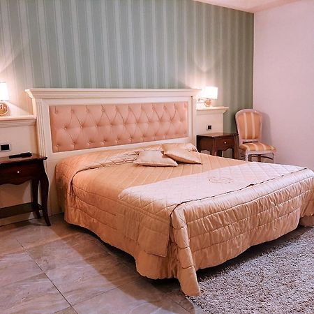 Regina Di Saba - Hotel Villa Per Ricevimenti Гроттаминарда Экстерьер фото