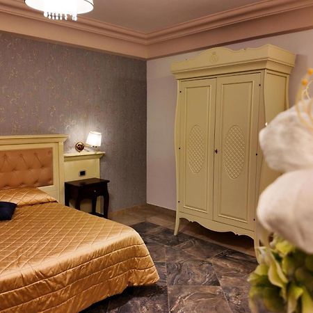 Regina Di Saba - Hotel Villa Per Ricevimenti Гроттаминарда Экстерьер фото